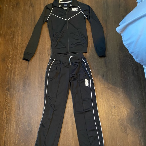 Nike Pants - Nike warm up set